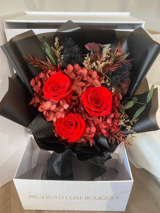 Everlasting Preserved Lux Flower Bouquet - Red